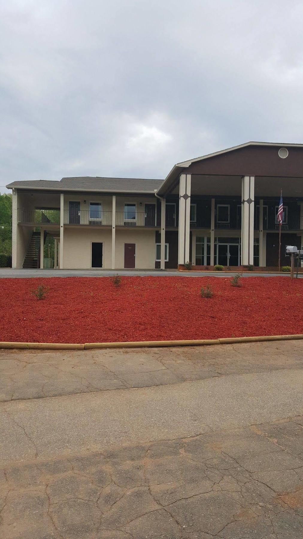 Econo Lodge ฟอร์เรสซิตี้ ภายนอก รูปภาพ